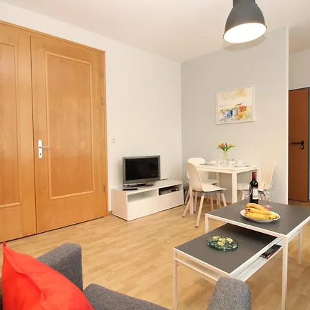 Haus Triton 3 아파트